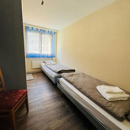 Restaurant & Hole In One *