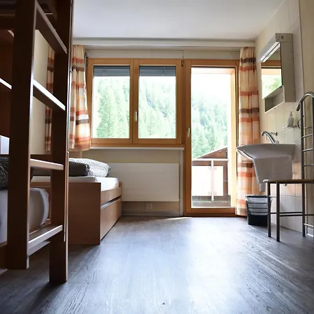 Restaurant & Hole In One